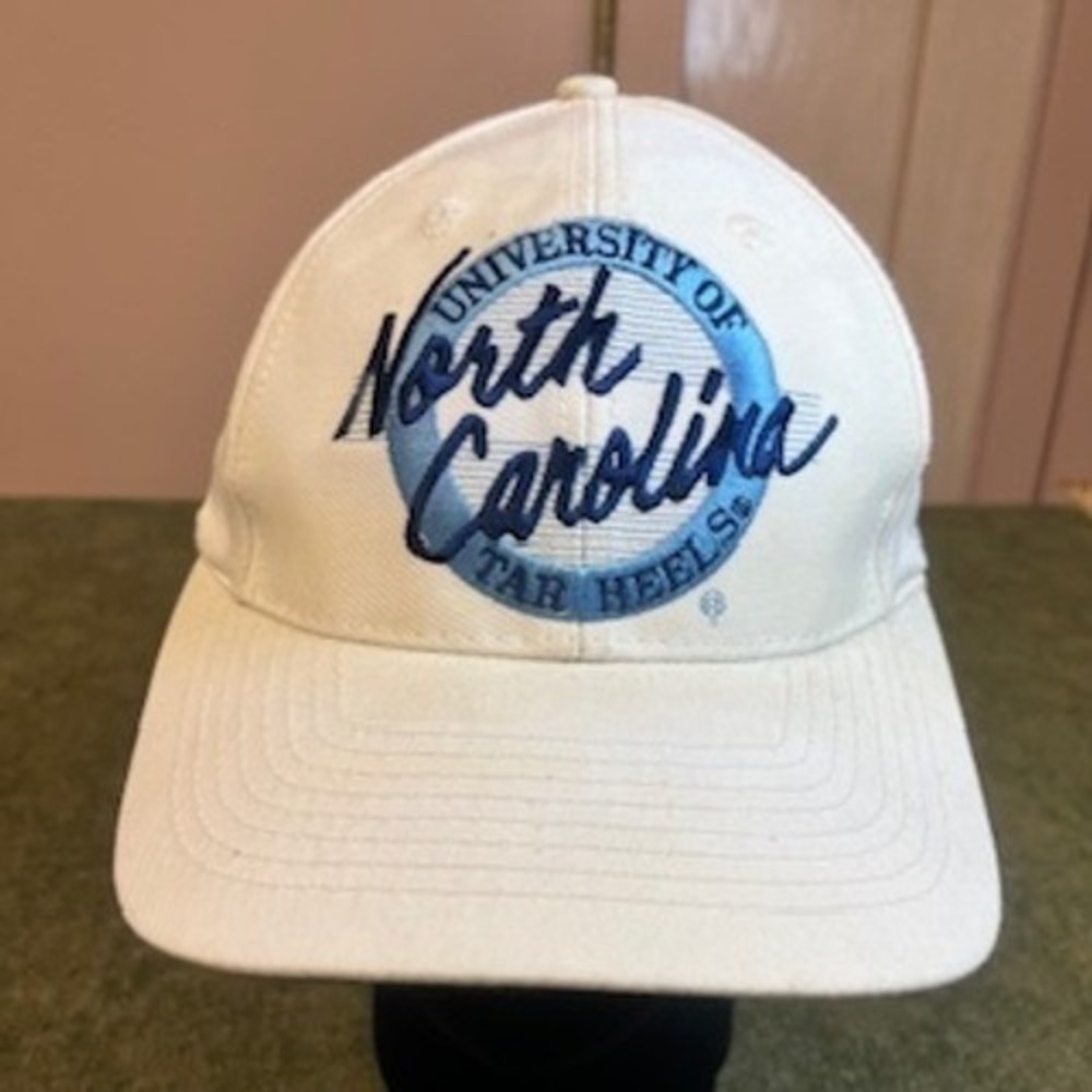 University of North Carolina Tar Heels White Baseball‎ Cap Game Russell Athletic